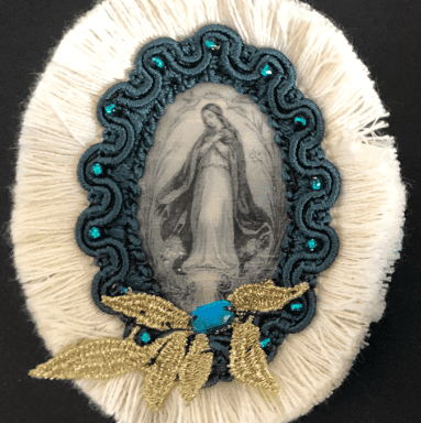 broche
